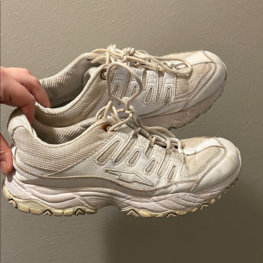 Avia Women's Cream Athletic Shoes